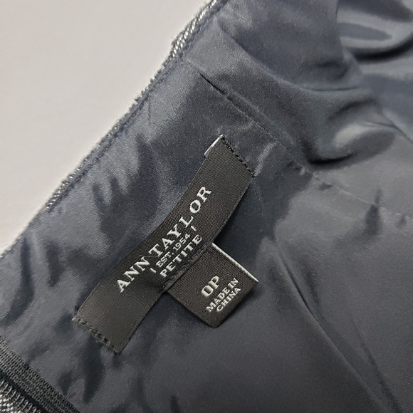 Ann Taylor 68% wool gray and black skirt women's size 0 petite - Picture 5 of 9